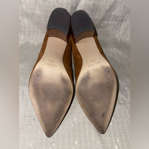 EUC Nine West Camel Suede Block Heels - Picture 7 of 8